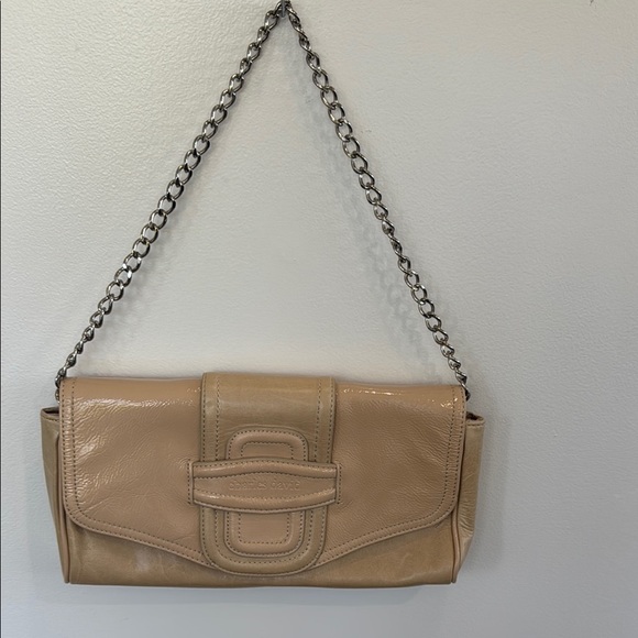 Charles David Handbags - Vintage Charles David tan leather 90’s Y2K silver chain buckle shoulder bag